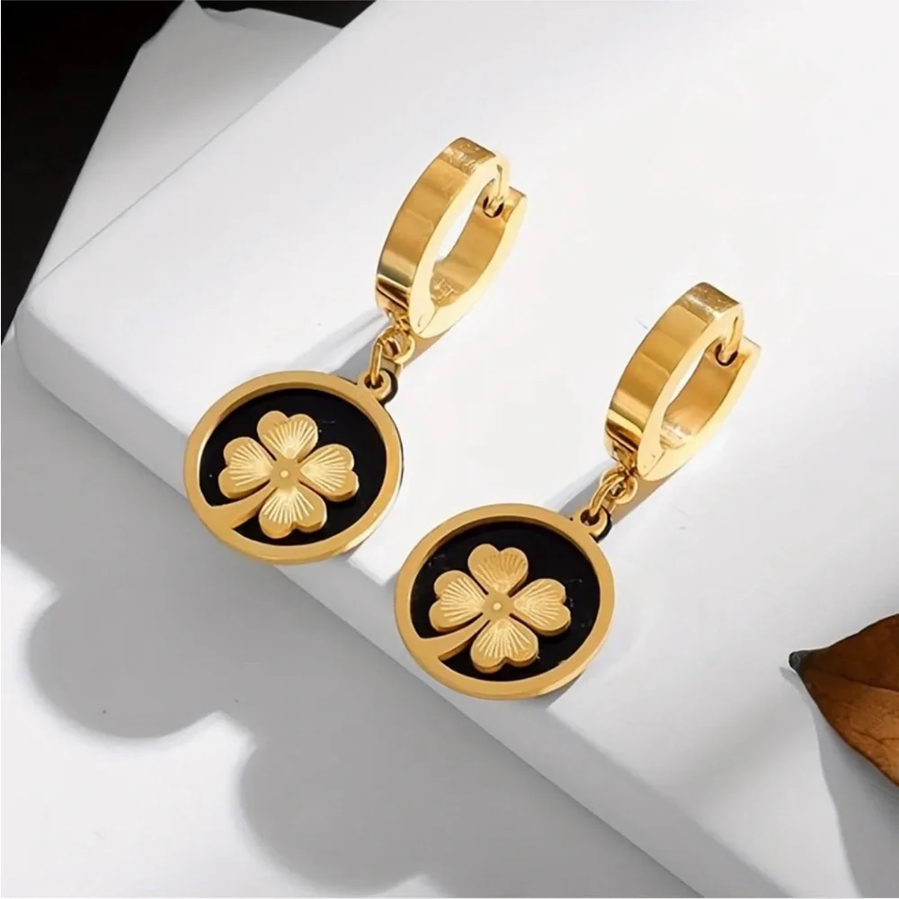 New gold-plated stainless steel hoop earrings four-leaf clover charm black inlay